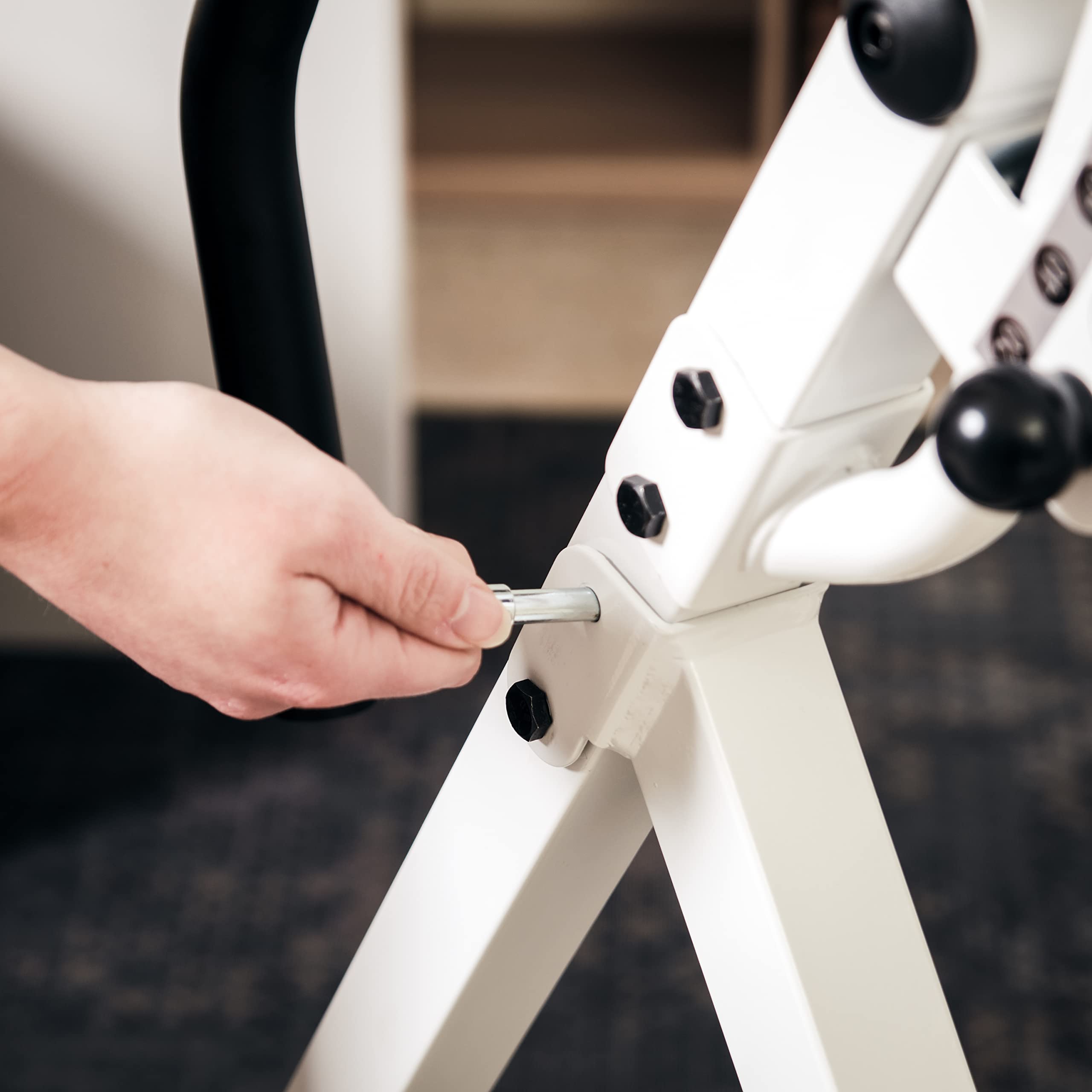 SportPlus Inversionsbank, klappbarer Schwerkrafttrainer, Inversion Table mit 4 oder 6 Inversionswinkel, Streckbank zur Entlastung der Wirbelsäule, Nutzergewicht bis 135 kg, Rückenstrecker